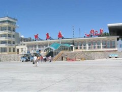 阿勒泰机场疆内首例使用嵌入式LED灯光跑道