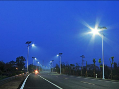 3032盏LED路灯 10年节电收益超千万